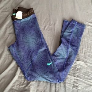 Nike leggings